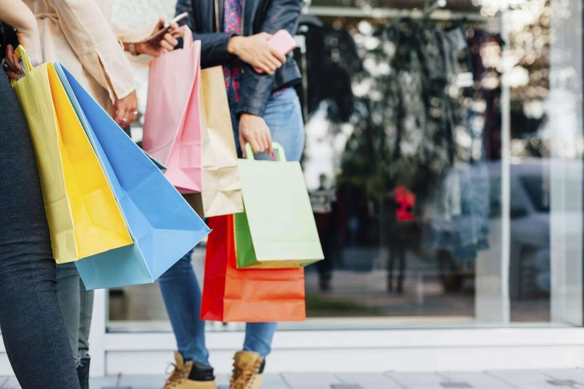 Four Ways the Email Channel Contributes to Online Shopping