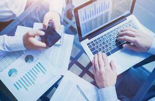 What is The Benefit of a Data Dictionary in Salesforce?