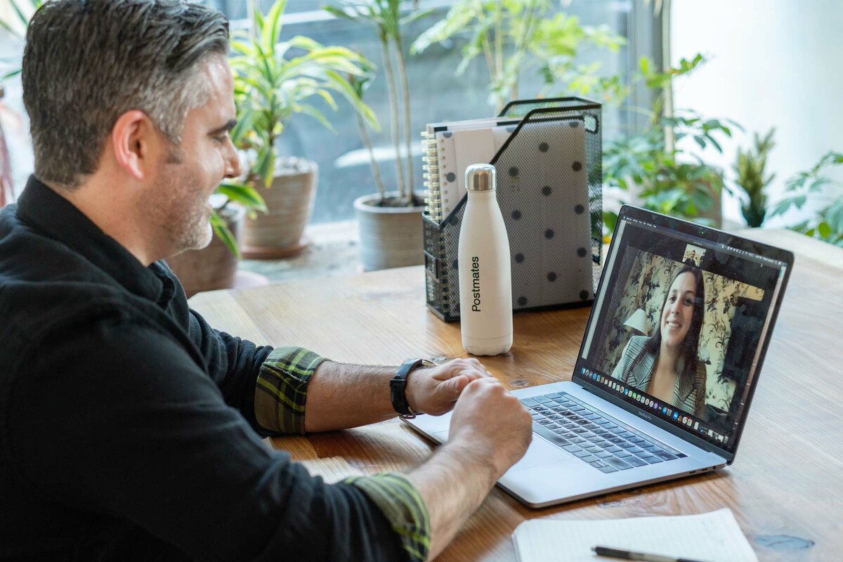 B2B Sales Explained: How to Grow Your B2B Business