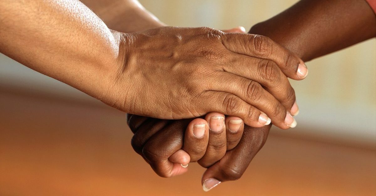 How to Adapt a Mentality of Helping Over Selling