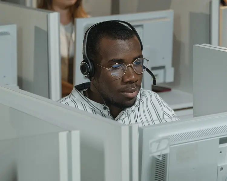 Mastering the Art of Cold Calling: 10 Best Ways to Start Strong