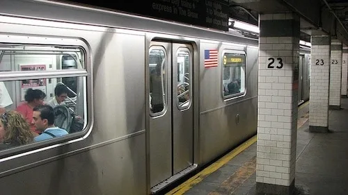 People Are Concerned About Commuting; Here's What That Means for Offices