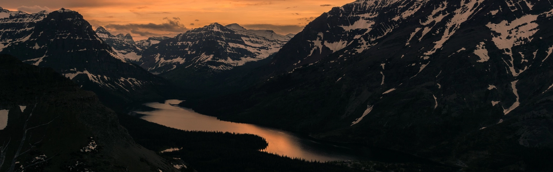 Why Build an Email List: 7 Expert Explanations and Ways to Get You Started