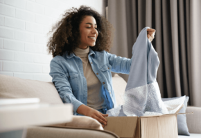 How to Upsell & Cross-sell Customers: 4 Ways to Boost Sales