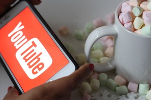 How Big Is Youtube Thumbnail? Size Guide & Best Practices