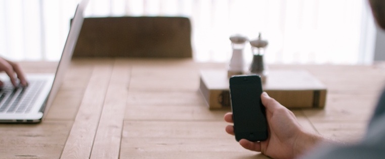 Cold-Calling vs. Social Selling -- Which Strategy Wins? [Infographic]