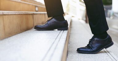 How to Ask for a Raise (& Actually Get It!)