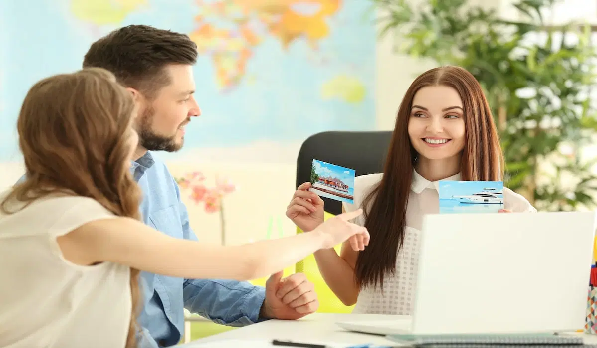 10 Best CRMs for Travel Agencies