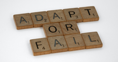 Top 7 Reasons Your Sales Team is Losing Deals in 2022 (& How to Fix It)