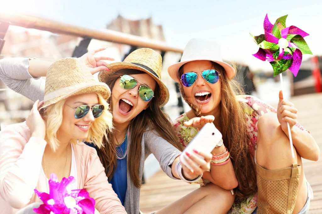 TOP 17 Lifestyle Influencers to Follow on Instagram in 2021