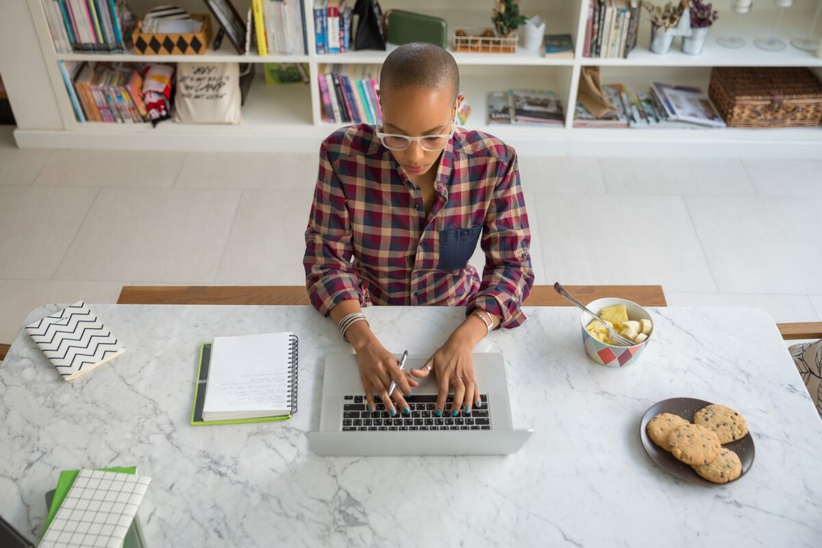 How to Build Up Your Email Subscriber List on Facebook