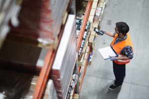 3PL Warehouse vs. In House Logistics: Should You Invest in Your Own Warehouse or Outsource Ecommerce Fulfillment?