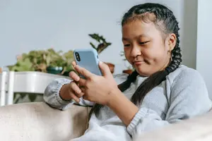 How Brands Can Deliver Value With AI Shopping Assistants