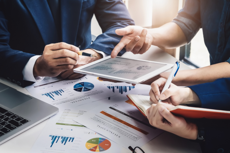 Supercharge Your Challenger Sale With Data: Use the Right Insight to Level up Commercial Teaching