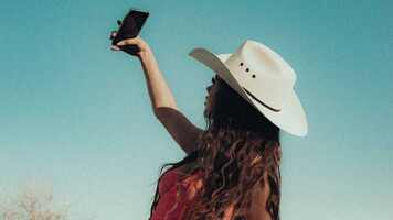 Facebook Influencer Marketing: Complete Guide for Brands