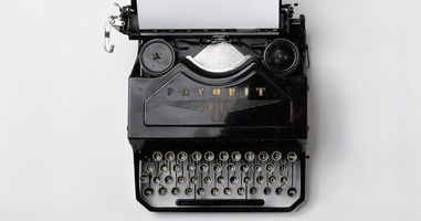 Pinpointing The Right Time to Ask for Referrals (and How to Do It)