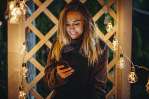 15 Examples of SMS New Year's Greetings