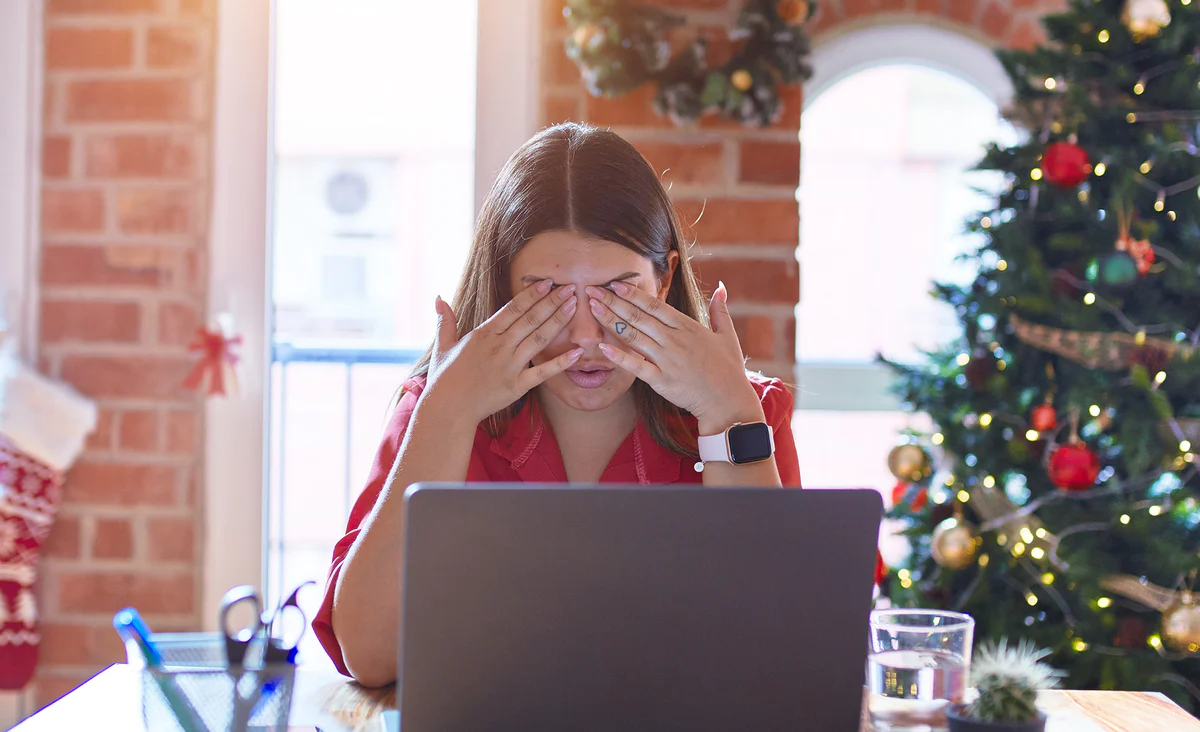 We Asked A Mental Health Pro How To Overcome Our Biggest Holiday Stressors