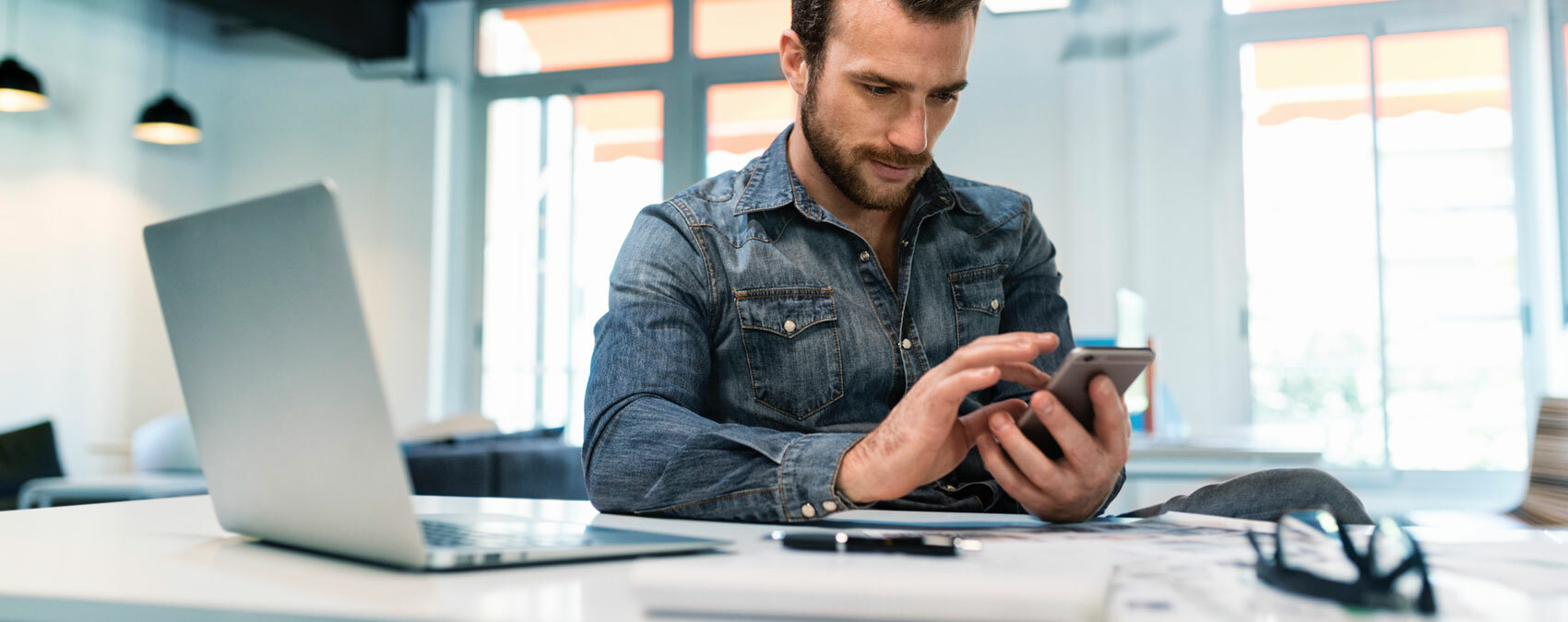 B2B Texting: 7 Traps to Avoid When Texting Clients