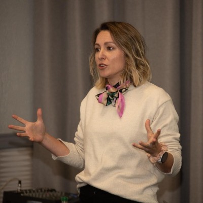 Annie (Andrea) Osterloh