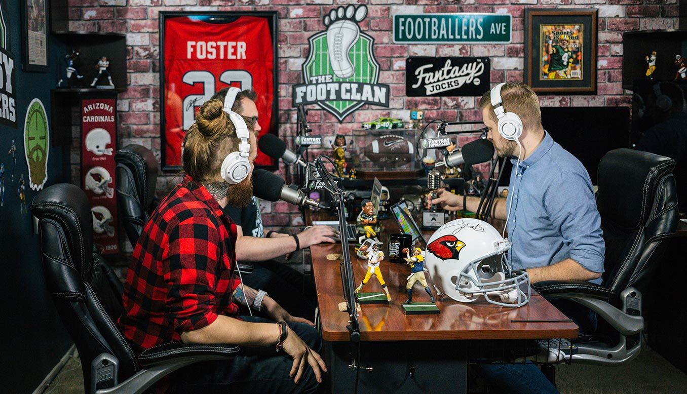 How these Fantasy Football podcasters use Patreon and create digital products to run a successful creator business