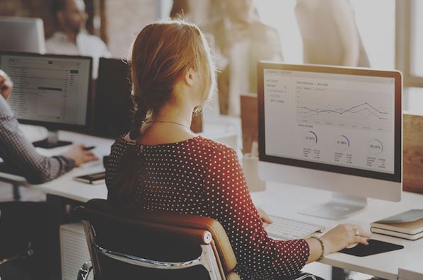 7 Reasons to Build a Customer Education Program