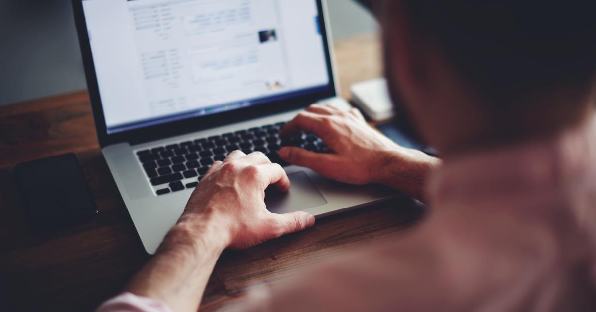 6 Psychological Triggers That Make UX Design Persuasive