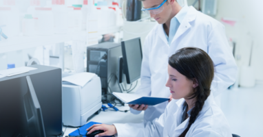 4 Challenges in B2B Healthcare Technology Marketing & How to Solve Them