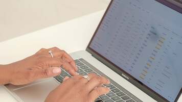 Omnichannel Order Management: Your Key to a Customer-Centric Experience