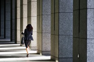 How Can Financial Services Marketers Do Better by Women?