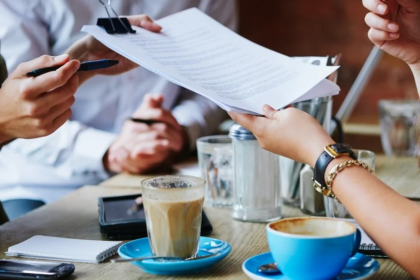 Coffee Meets Bagel is an online dating app for singles looking for real relationships.