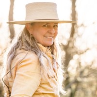 Stephanie Holdenried