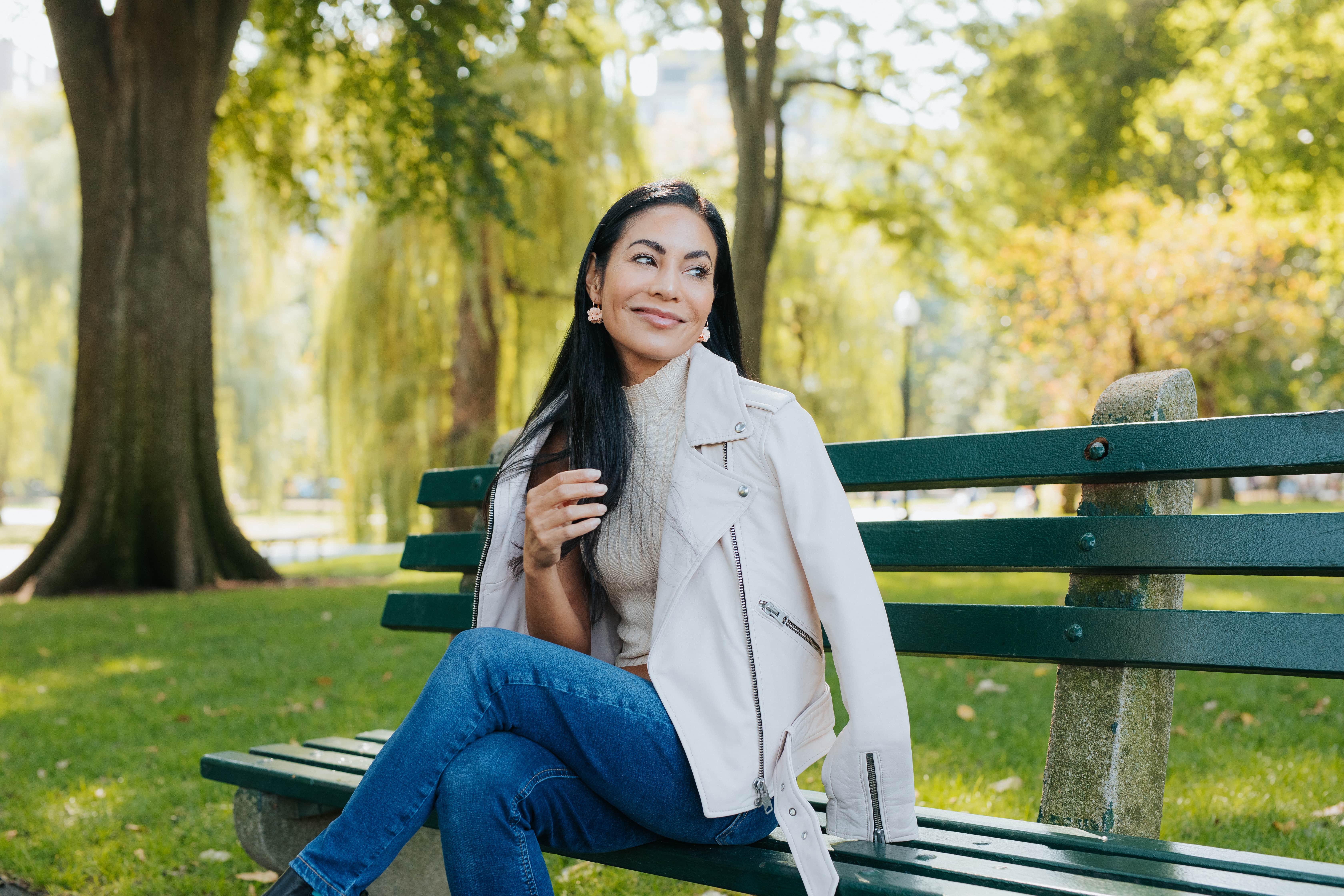 What is Business Casual Attire: Do's and Don'ts