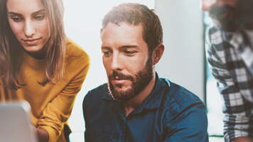 Using Invoca Conversation Intelligence to gain full marketing visibility, manage high call volumes, and drive more qualified leads.