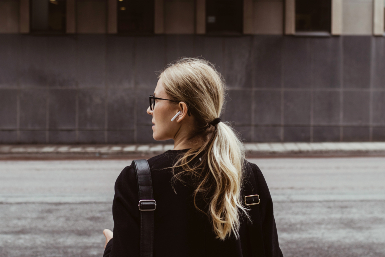 Mobile app marketing: how push notifications can round out email and SMS to keep customers engaged and buying