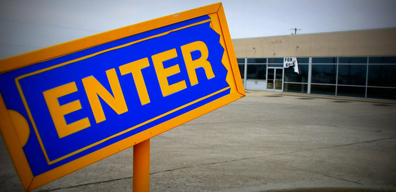 Why Most B2B Content Distribution Reminds Me of Friday Nights at Blockbuster Video
