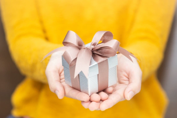 9 Holiday Gift Ideas for Small Business Entrepreneurs