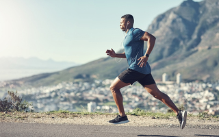 Run Better Growth Experiments with Qualitative and Quantitative Data