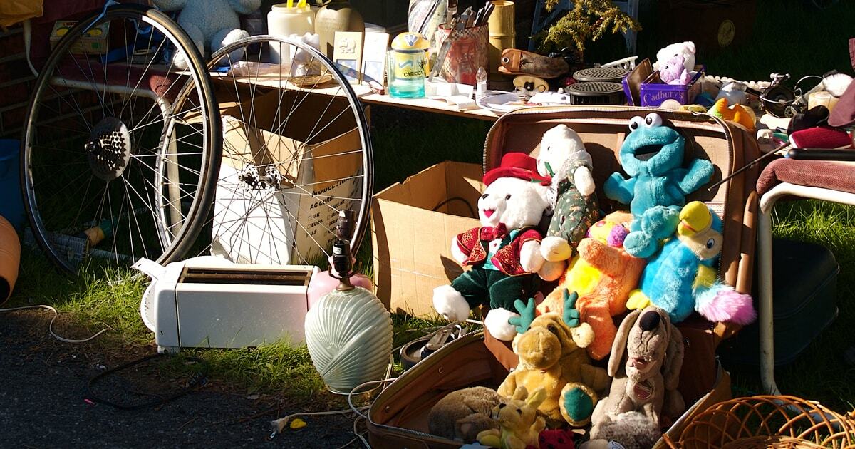 How to give away free stuff to boost online store sales