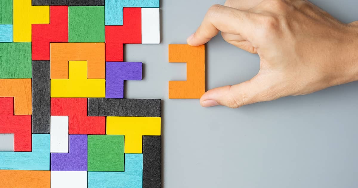  Improving Context-Aware Configuration Strategies in AEM 