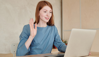 Asynchronous Video in Consulting: How to Connect When You're Not in a Zoom Call