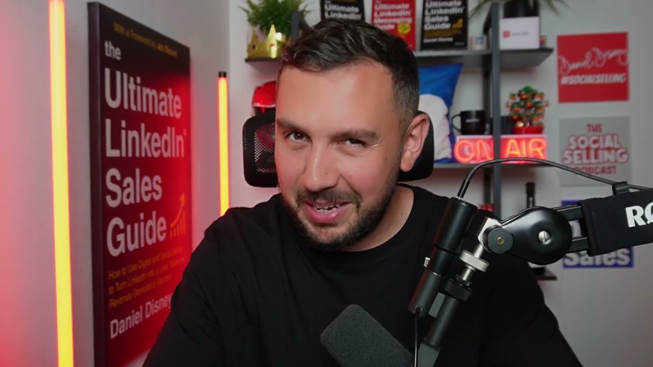 Weekend LinkedIn Engagement Hacks For 2025