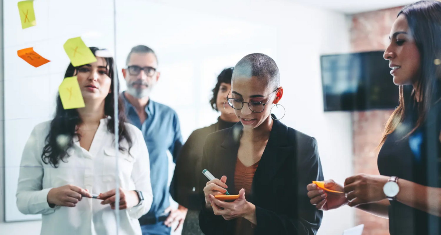 Guide to Agile teams - definition, benefits, tips, and more