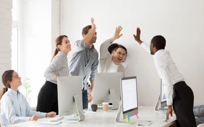 5 ways CRM can help improve your sales team's performance - Workbooks CRM