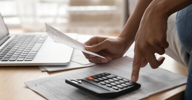 A Firm's Sales Compensation Plan Should Consider This to Motivate Sellers