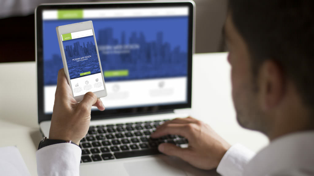 Ecommerce vs Marketplace: Where Should You Start Selling Online?