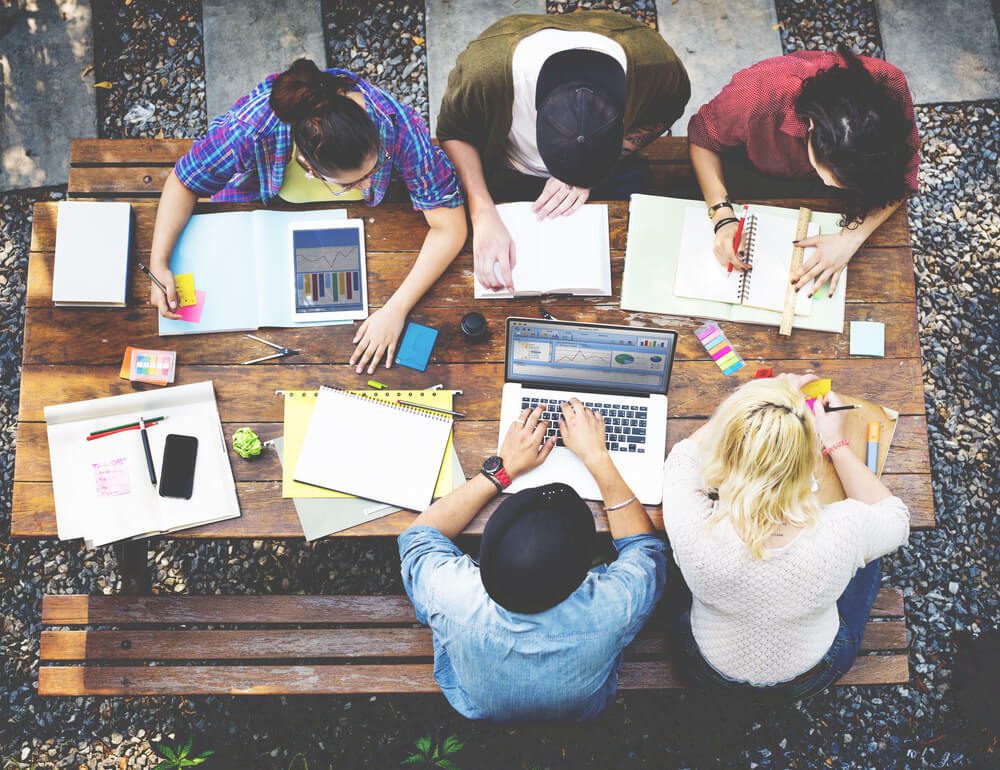 15 Social Media Stats You Didn't Learn in School