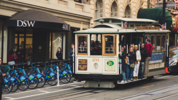 How DSW Personalizes Returns for VIPs