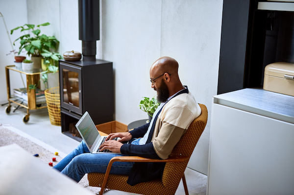 What is Customer Effort Score (CES)?