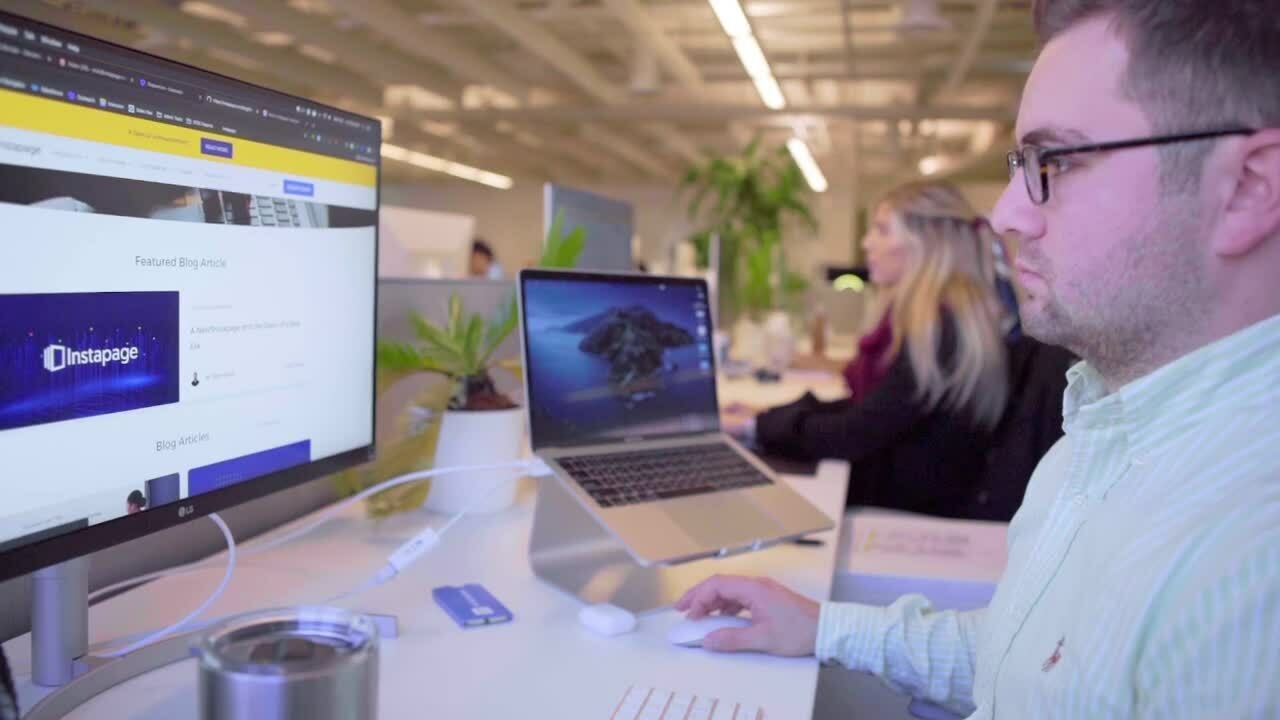 Instapage Grows Closed Won Booking by 192% With Zoominfo